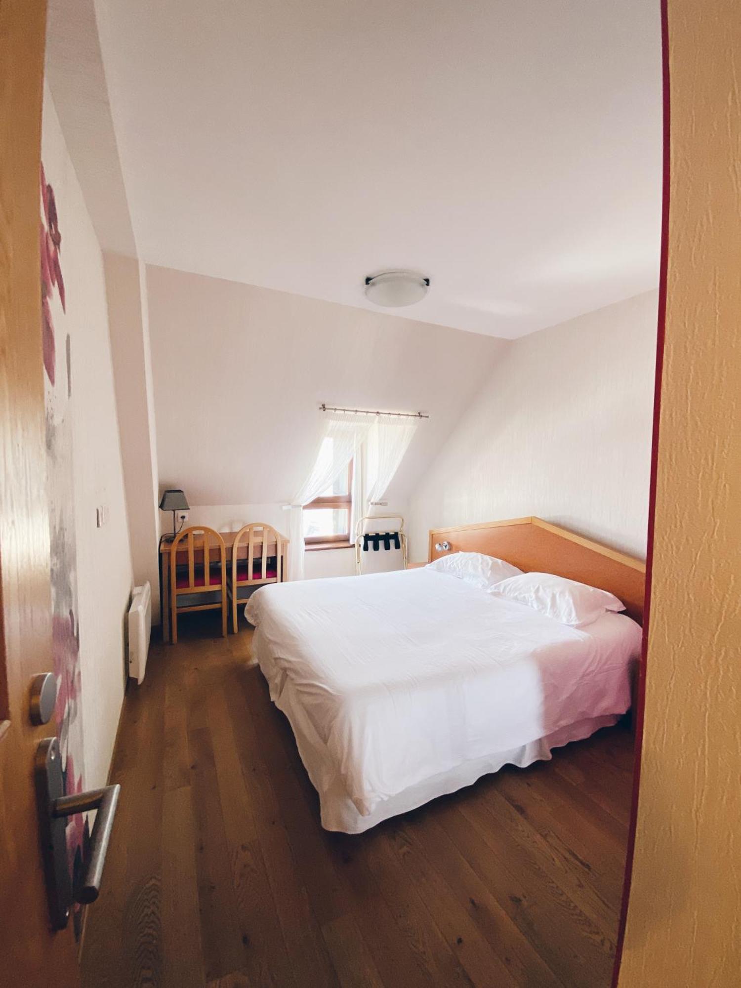 Le Regis Apartment Лагиол Екстериор снимка