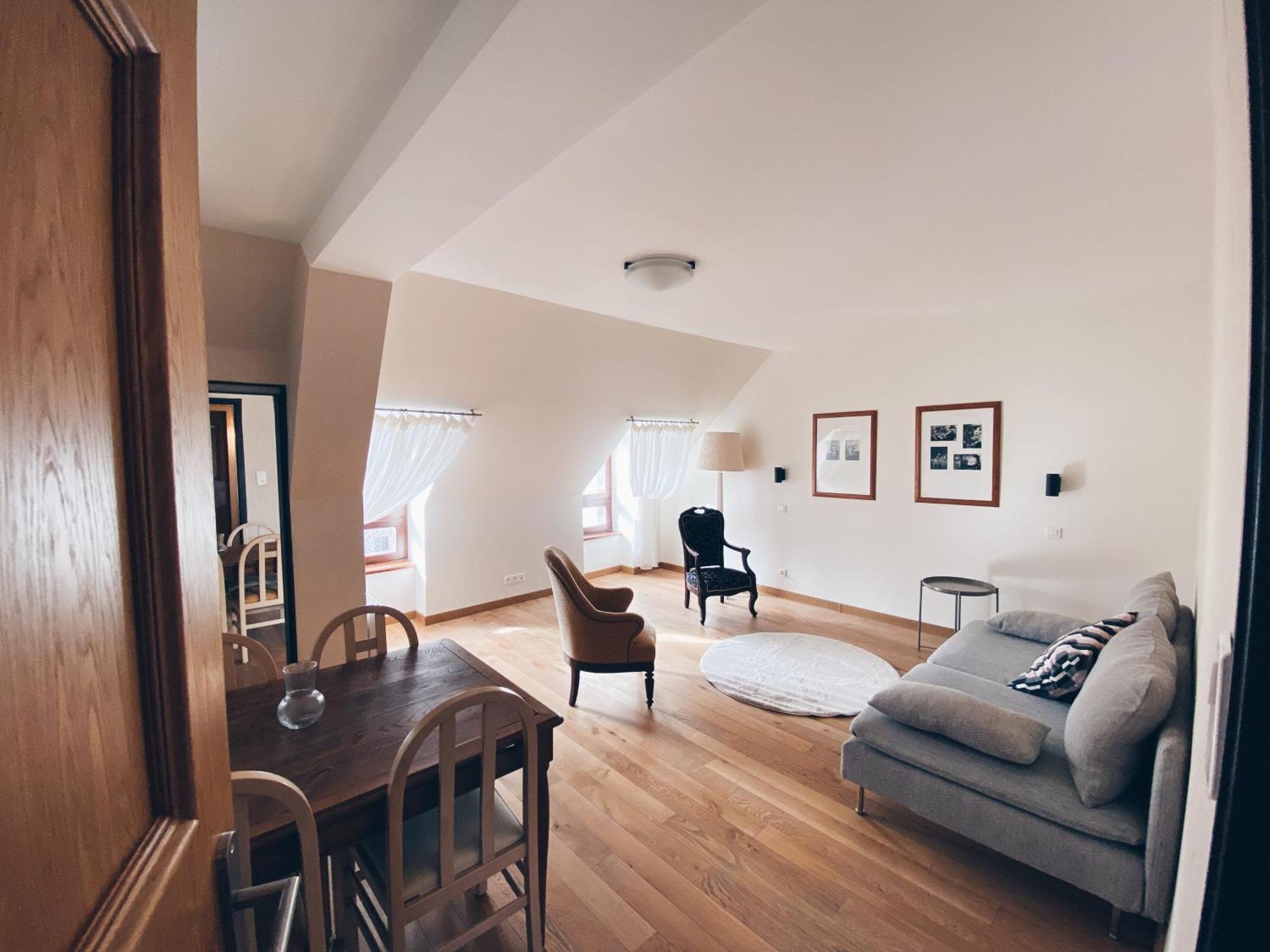 Le Regis Apartment Лагиол Екстериор снимка