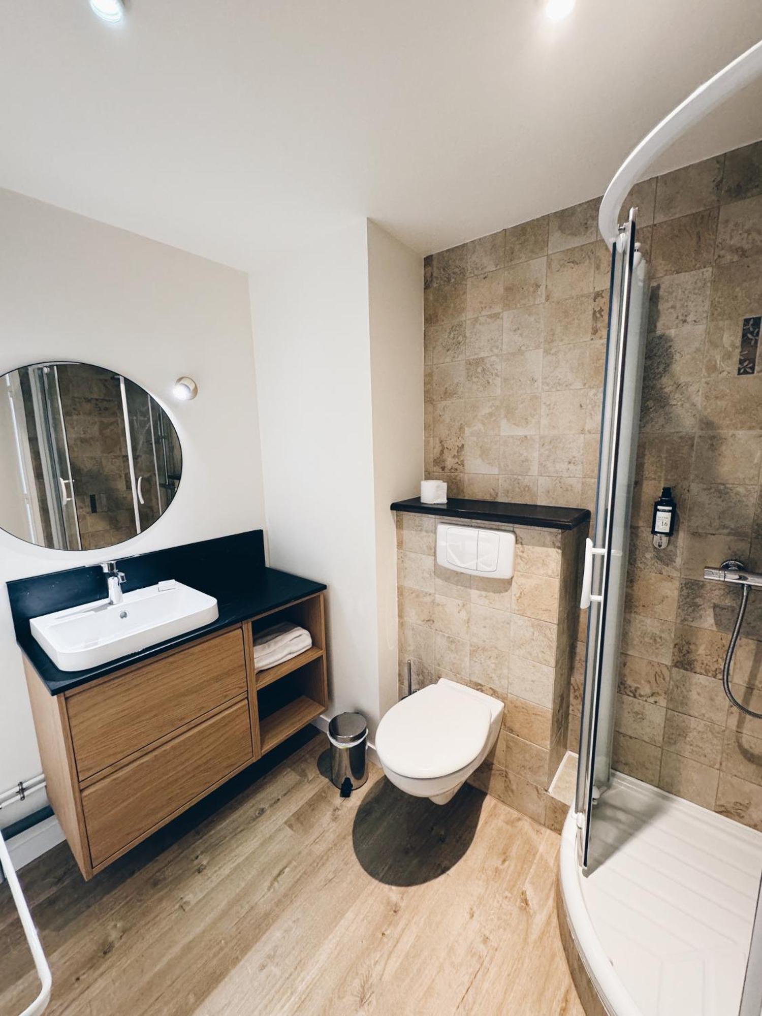 Le Regis Apartment Лагиол Екстериор снимка