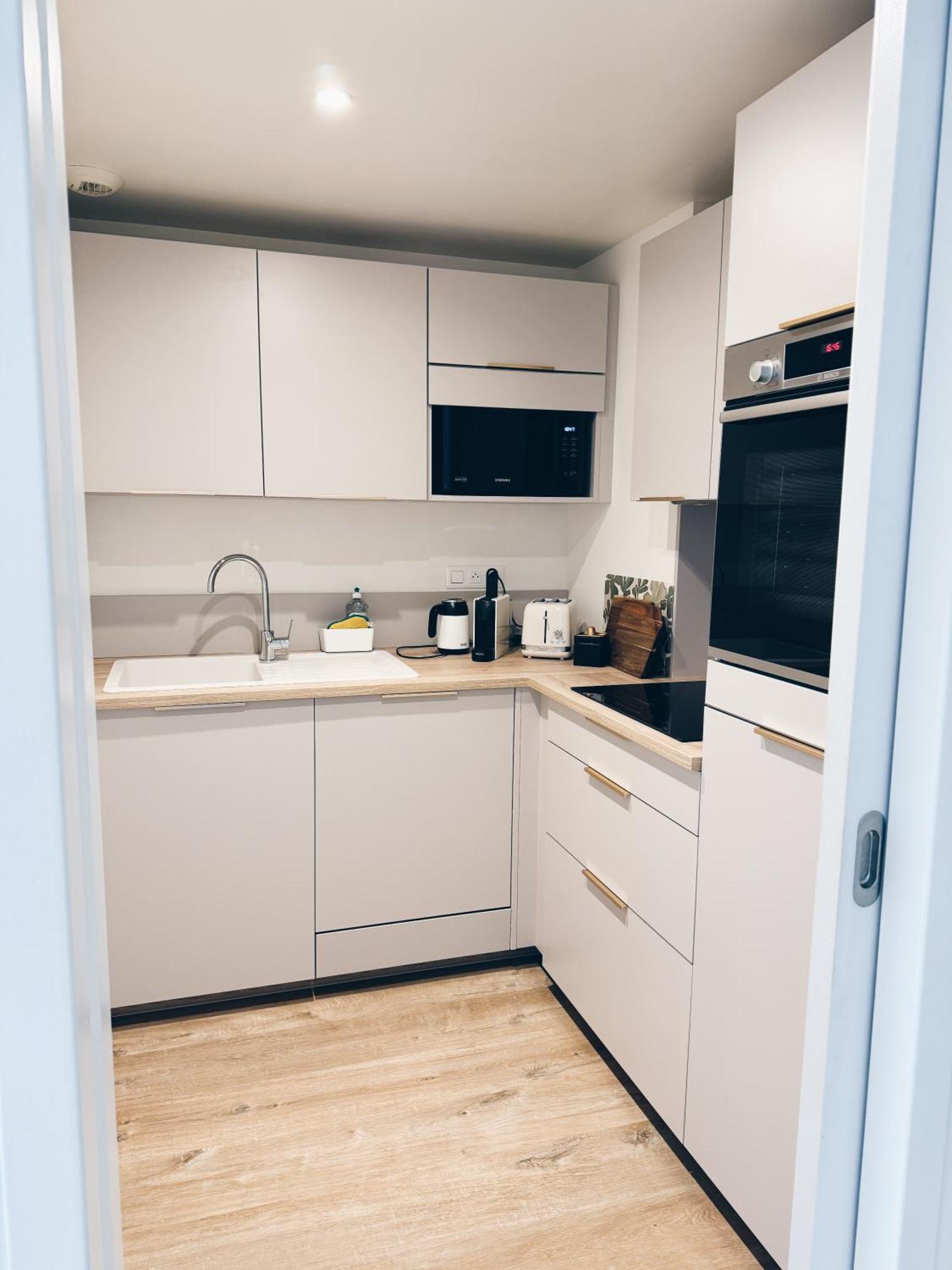 Le Regis Apartment Лагиол Екстериор снимка