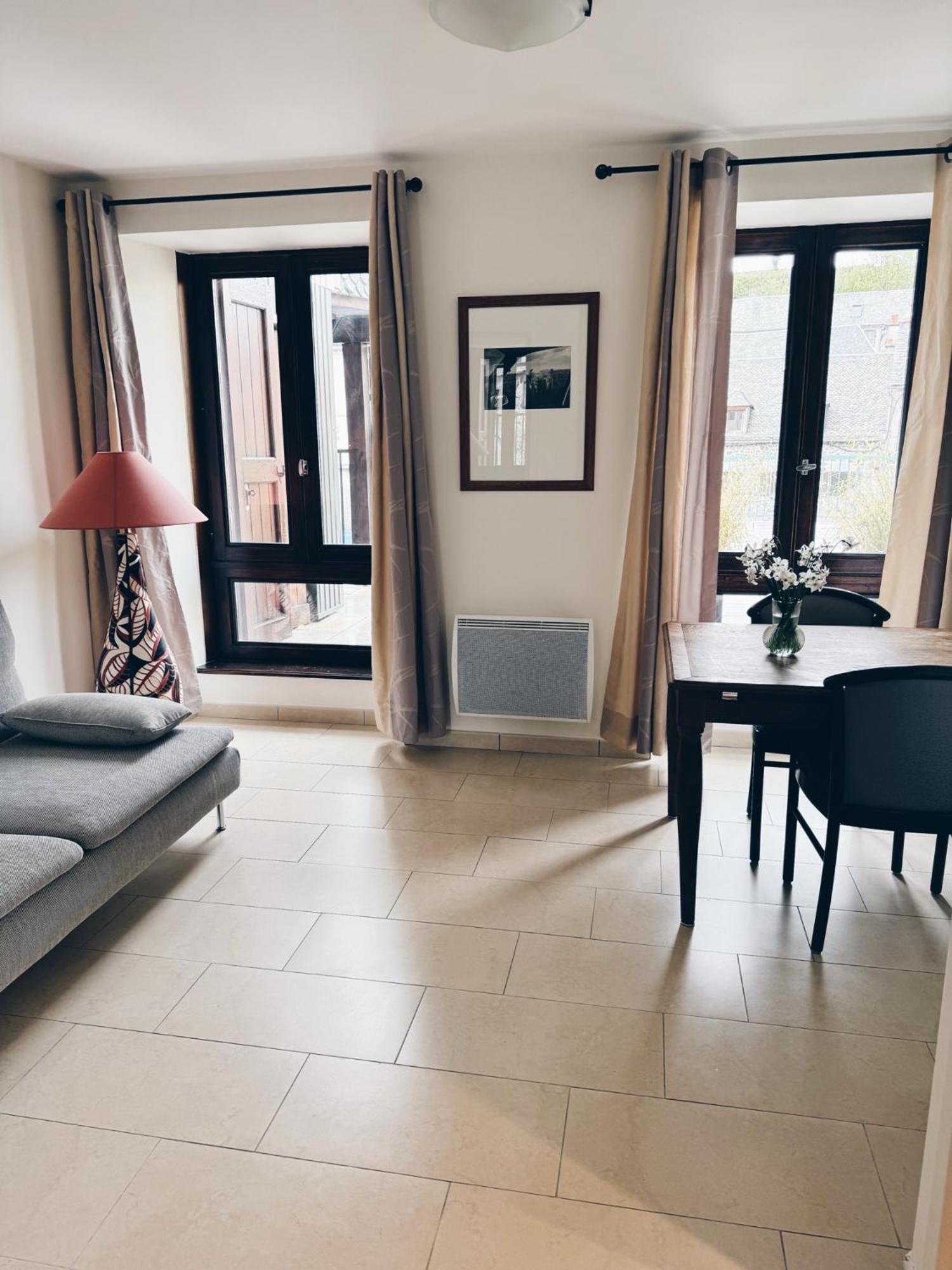 Le Regis Apartment Лагиол Екстериор снимка