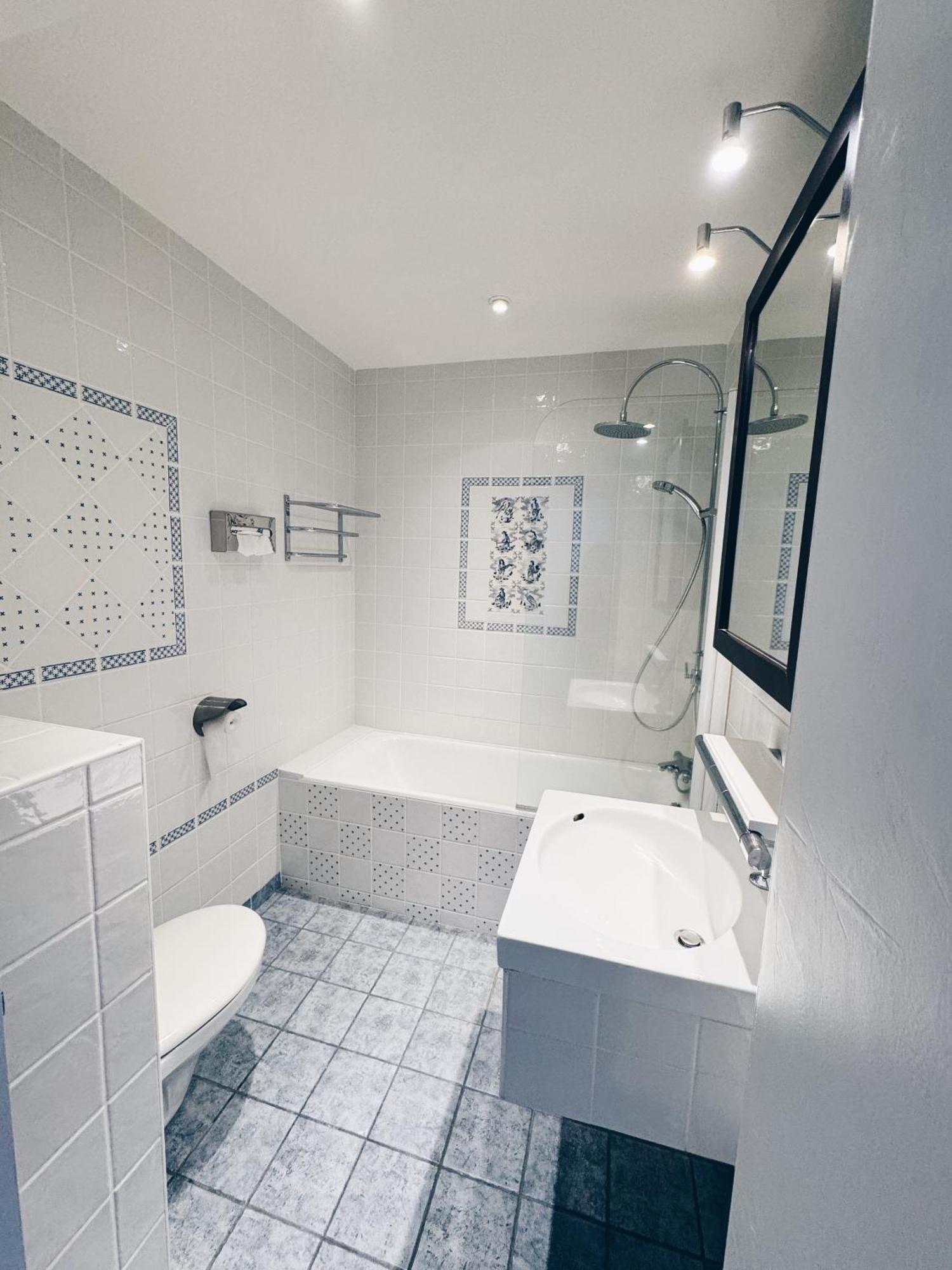 Le Regis Apartment Лагиол Екстериор снимка